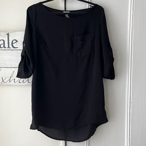 Dynamite black blouse